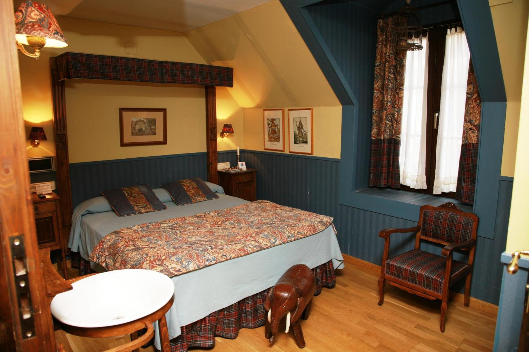 Hotel Almud Sallent De Gallego Phòng bức ảnh